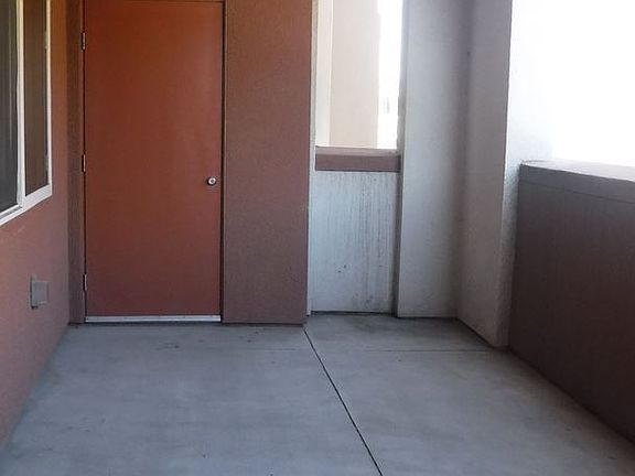 5th image of 809 Auzerais Ave Unit 222