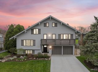 2836 Valley Forge Rd, Lisle, IL 60532