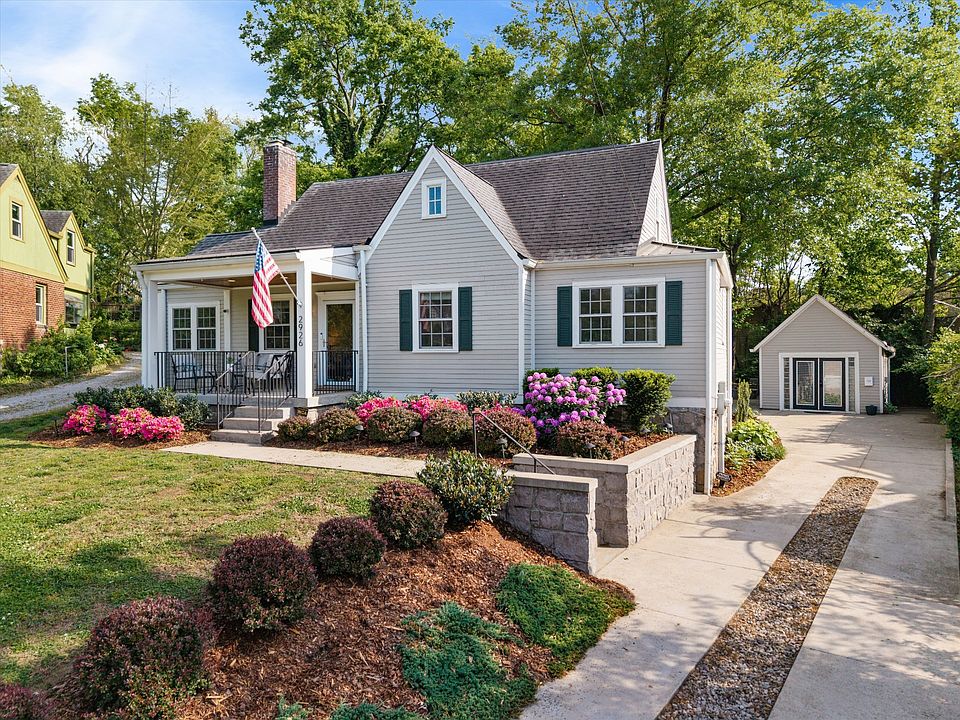 1st image of 2926 Primrose Cir
