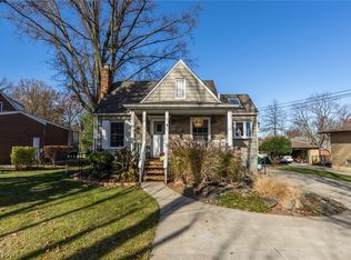 3621 Chestnut Rd, Seven Hills, OH 44131