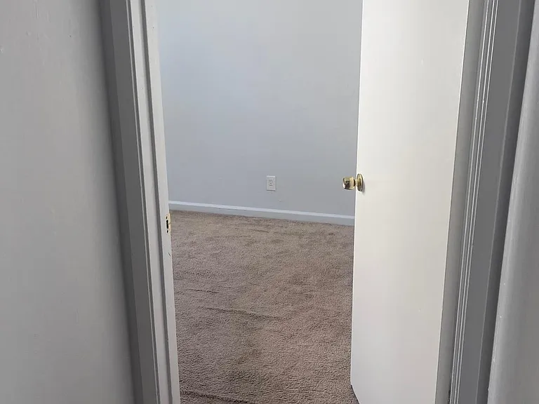 1714 Ross Cir #3 — Photo 9