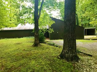 455 Ridge Rd, Makanda, IL 62958