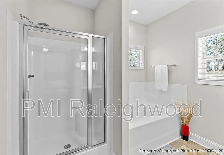 1245 Whitney Dr — Photo 17
