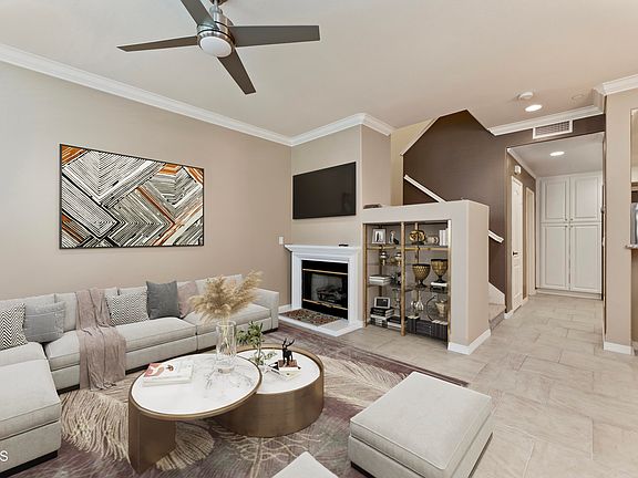 5th image of 2461 Wagner St Unit 6