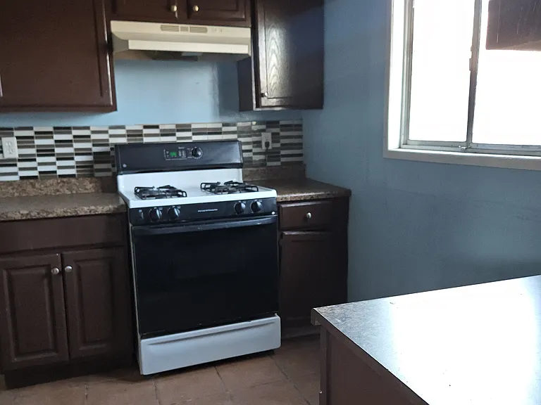 1333 W Taylor St #C — Photo 1