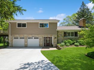 803 Pine St, Deerfield, IL 60015