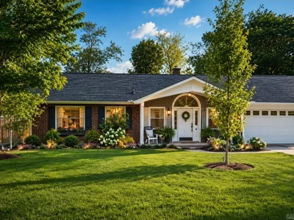110 Circle R Ct, Hot Springs, AR 71901