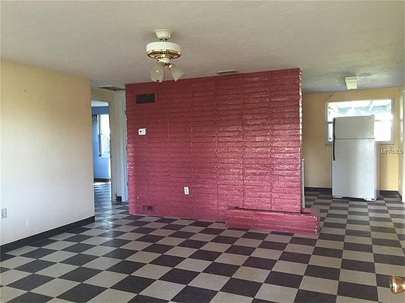 5th image of 1004 Greer Dr