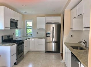 1003 Chestnut St, Newton, MA 02464