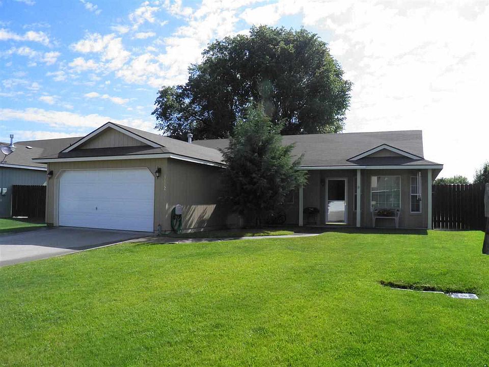 1st image of 1612 N Holiday Ln