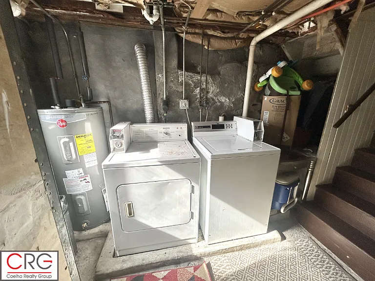 118-120 Cottage St #1B — Photo 20