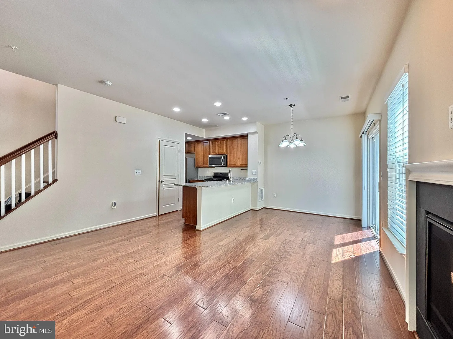 Potomac Crest Condo — Photo 4