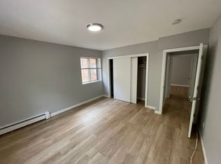 1045 River St APT 4, Hyde Park, MA 02136