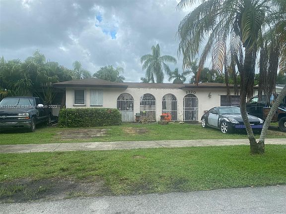 5th image of 9320 SW 167th St