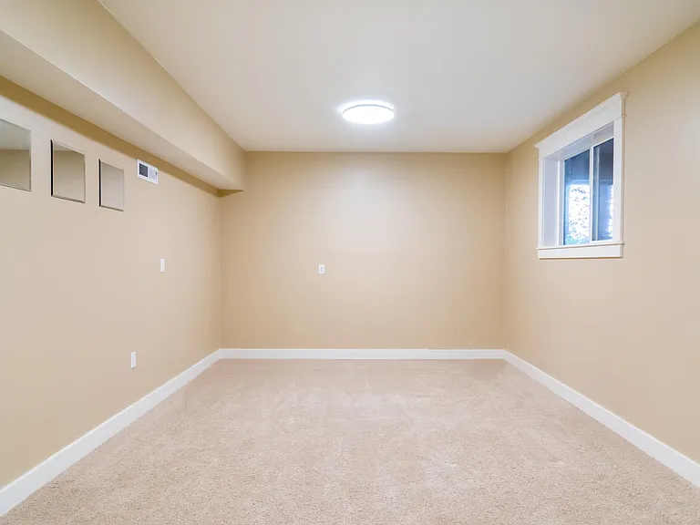 12840 NE 88th St — Photo 54