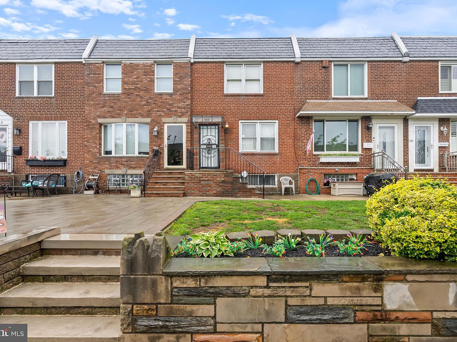 3238 S Juniper St, Philadelphia, PA 19148 | Zillow