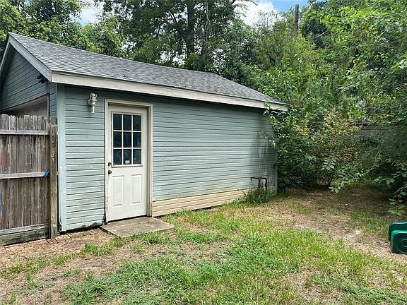 2nd image of 6240 Palo Pinto Ave #A