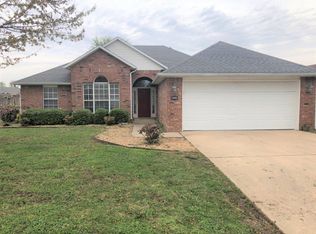 1804 SW Spruce Rd, Bentonville, AR 72712