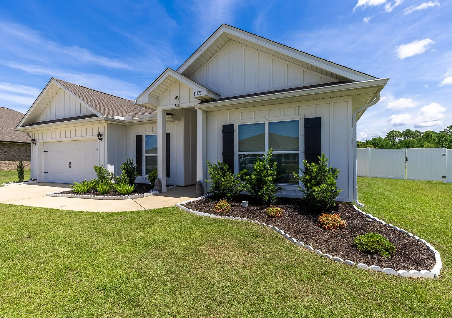 Ready To Rent Now! Jubilee Farms! Landscaping Included! Price Reduction! — Photo 1