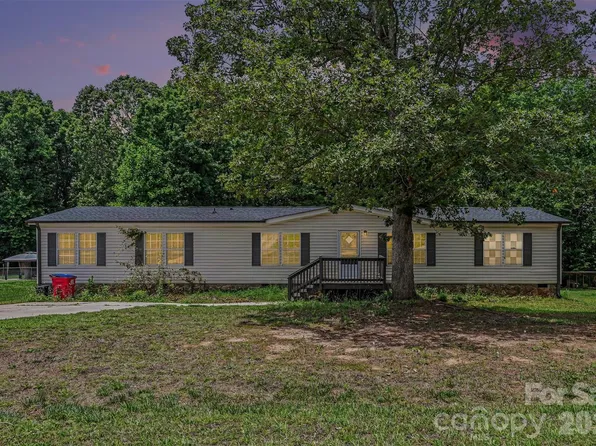 4533 Red Apple Dr #9, Bessemer City, NC 28016