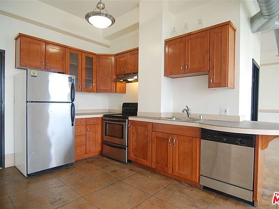 3rd image of 108 W 2nd St APT 501