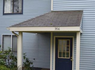 206 Yorktown Dr, Clifton Park, NY 12065