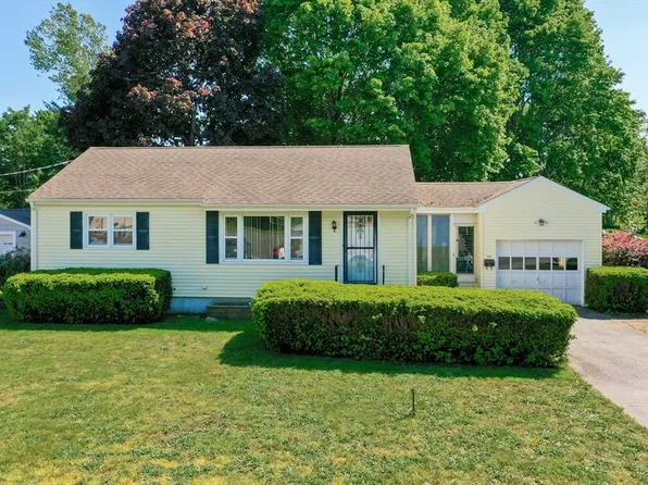 113 Old Colony Ave, Somerset, MA 02726