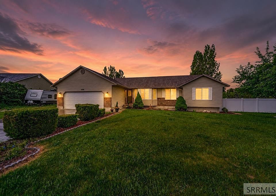 1st image of 4428 High Desert Dr