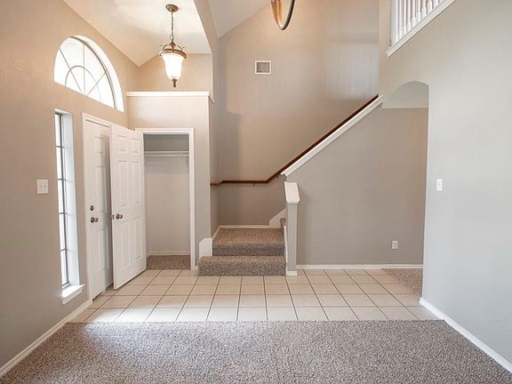 4th image of 2804 Bentwood Way