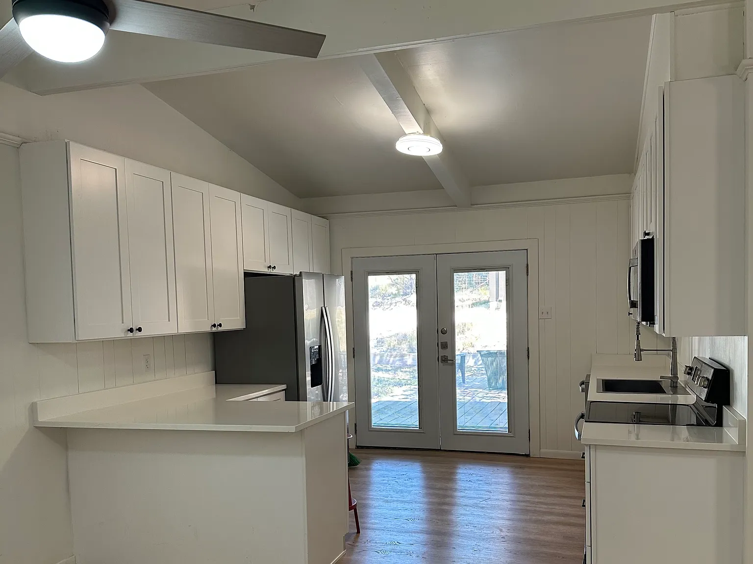 2 bed, 1024 sqft, $1,575 — Photo 3