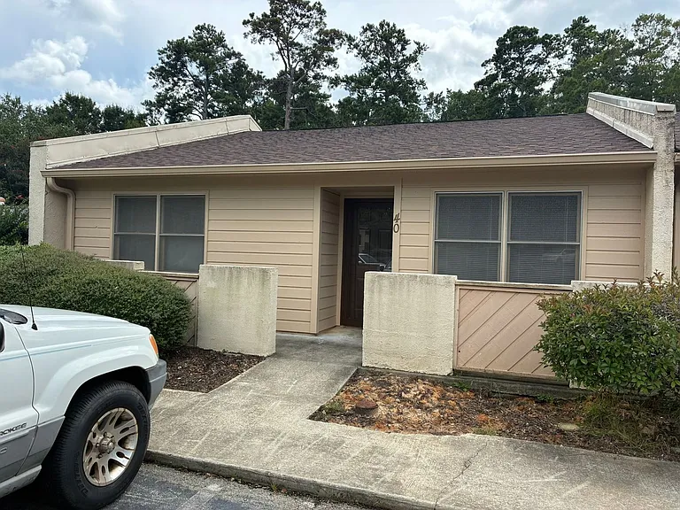 40 Boardwalk Ln — Photo 3