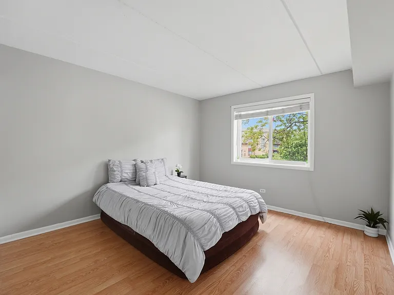 5513 Chateau Dr #4 — Photo 13