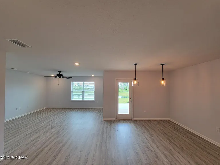 6585 Slabinski Ln — Photo 21