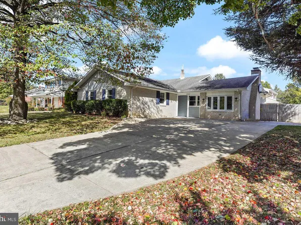 2601 Heritage Farm Dr, Wilmington, DE 19808