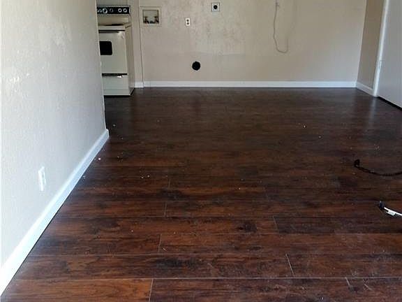 4th image of 2106 James St Unit C