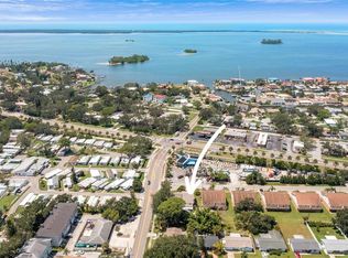 2003 McMullen Ave, Dunedin, FL 34698