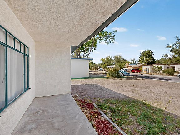 5th image of 334 Chula Vista Pl NE