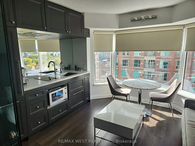 155 Yorkville Ave #1616 — Photo 3