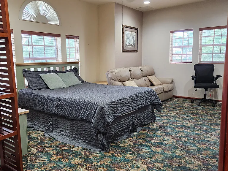 Cypress Lake Cir — Photo 1