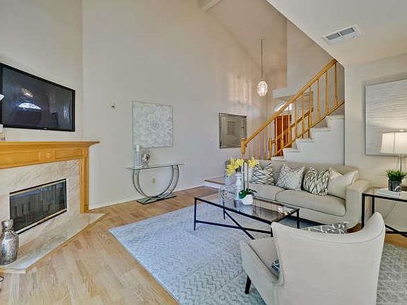 4th image of 1254 Calle De Cuestanada