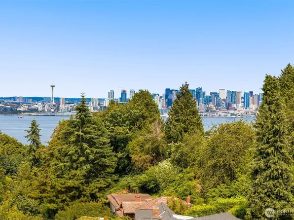 1914 D Ferry Avenue SW, Seattle, WA 98116
