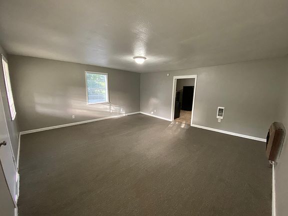 3rd image of 122 Deforest Ave #2