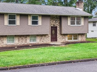 14816 Viewcrest Rd SW, Cumberland, MD 21502