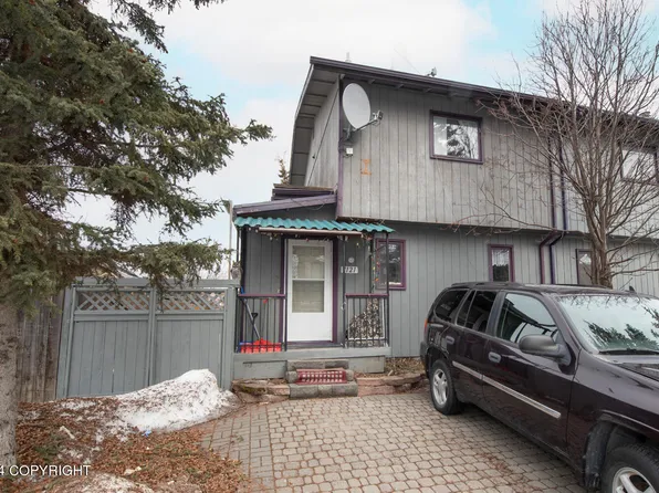 1121 Crow Berry Cir, Anchorage, AK 99515