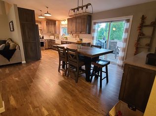 12629 Windy Ridge Rd, Cresco, IA 52136