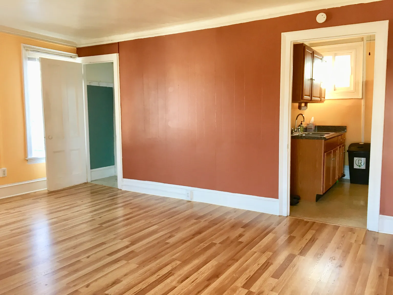 427 N Cayuga St - Apt. 6 — Photo 1