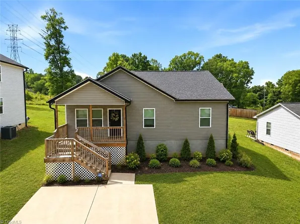 1467 Pollard Ave, Burlington, NC 27215