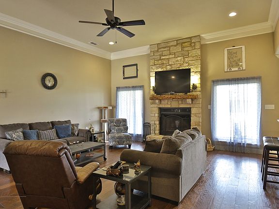 5th image of 102 Mountain Meadow Dr