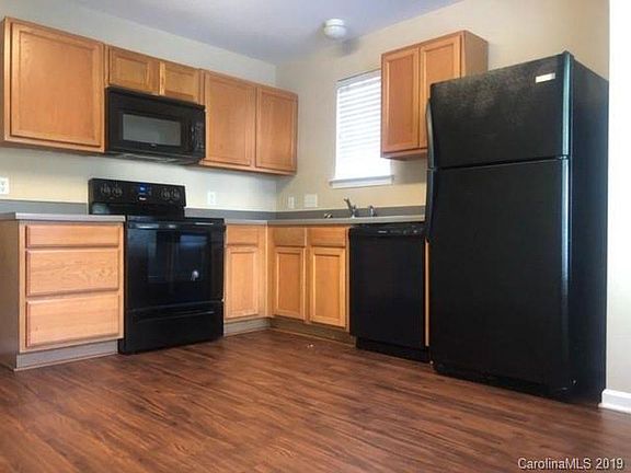 3rd image of 7143 Henderson Valley Ln