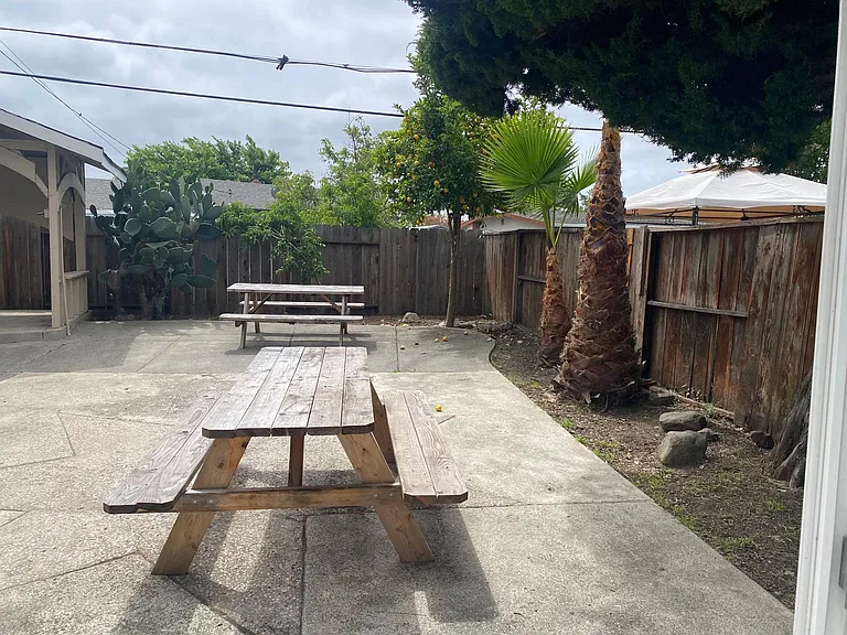 115 Cortland Cir #1 — Photo 30